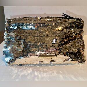 ★ FREE - Victoria's Secret Gold Sequin Clutch**